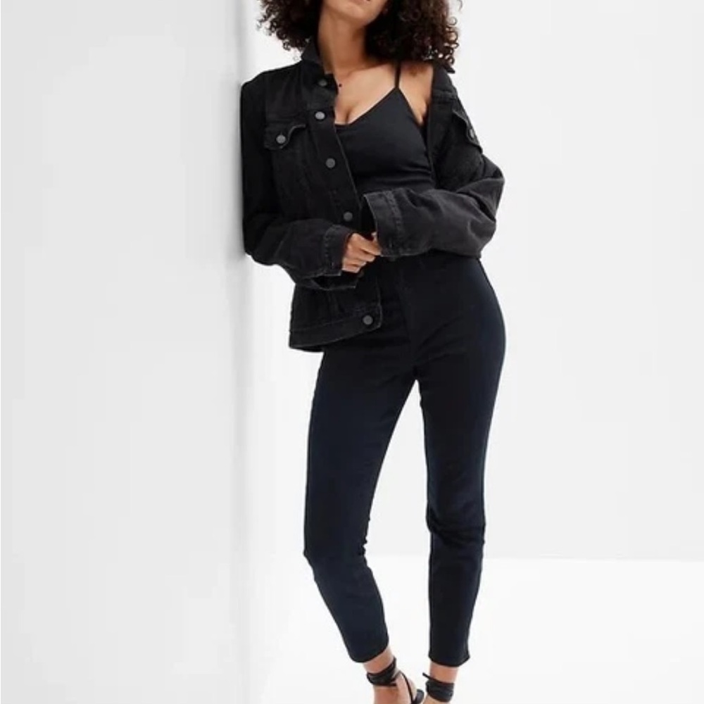 Gap High Rise Favorite Jegging with Washwell, Size 6/28 Regular, Black
